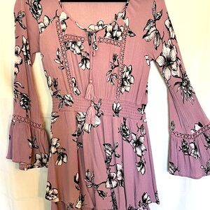 Knox Rose, mini dress women’s size small dusty, rose floral bell sleeves